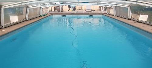 Anneyron House | Charmante maison avec piscine