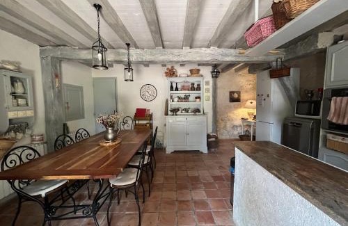 Bajamont House | Charmante maison avec piscine en pleine campagne