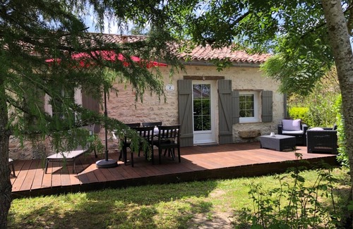 Lolme House | Charmante Maison de Campagne Avec Piscine, Proche Sites Touristiques