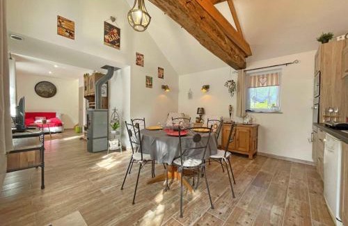 La Coulonche House | Charmante maison en pierres avec WIFI et animaux acceptés - FR-1-497-222