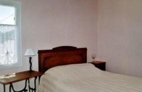 Aurouer House | Charmante maison en Sologne, 2 chambres, animaux admis - FR-1-489-258