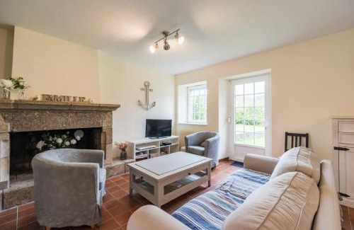 Saint-Carreuc House | Charmante maison la Tissanderie a Saint-Carreuc