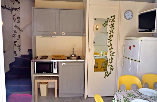 Marseillan Apartment | Charmante Maisonnette avec Piscine près de la Plage, Parking, et Animaux Acceptés - FR-1-387-103