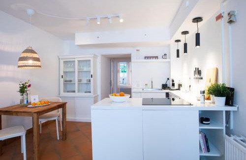 Kreuzberg Apartment | Charmantes 2-Zimmer-Apartment mit Vorgarten