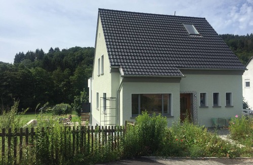 Mullenborn House | Charmantes Fünfziger Jahre Ferienhaus mit Traumblick ins Flußtal