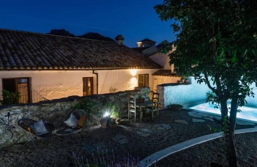 Villaluenga del Rosario Villa | Charming Andalucian House Set in the Mountains of Cadizn