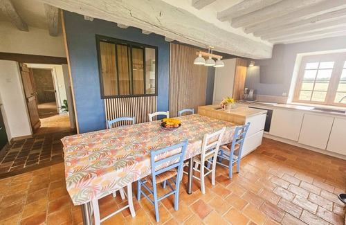 Sainte-Maure-de-Touraine Cottage | Charming family cottage with pool and garden in Touraine