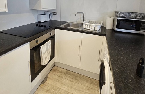 Huddersfield Apartment | Charming 1-Bed Apartment in Huddersfield