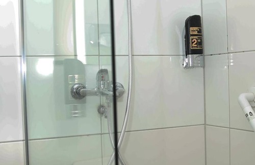 Bad Salzuflen House | Charming 1-Bedroom Retreat in Bad Salzuflen with Balcony & Wheelchair Access