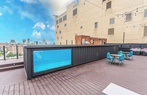 Downtown St. Louis Apartment | Charming 1-Bedroom, 1-Bathroom Loft in St. Louis with Pool, Rooftop, Gym