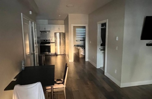 Abbotsford Apartment | Charming 1-bedroom apartment with WiFi, AC in delightful Abbotsford