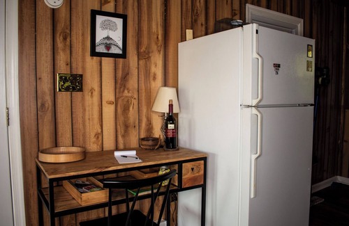 Lost River Cabin | Charming 1-bedroom cabin in enchanting Lost City with Wifi and AMAZING PORCH