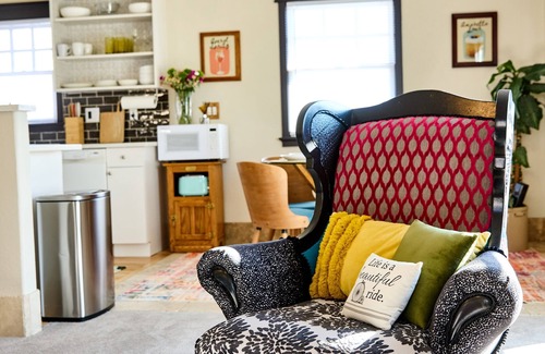 Longmont Cottage | Charming 1-bedroom Carriage House in the best neighborhood in Longmont