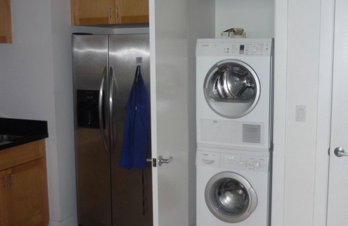 Uptown Oakland Condo | Charming 1-bedroom condo in enchanting Oakland with WiFi