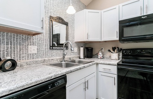 Columbia House | Charming 1-bedroom cottage in Downtown Columbia!