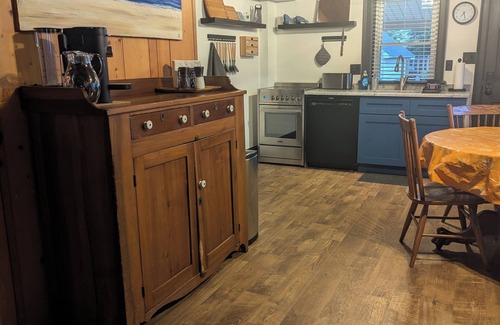 Taneytown Other | Charming 1-bedroom farmhouse in wonderful Taneytown with AC