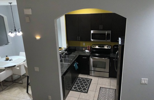 Miramar House | Charming 1 bedroom townhome with AC, parking, and WiFi in beautiful Miramar.