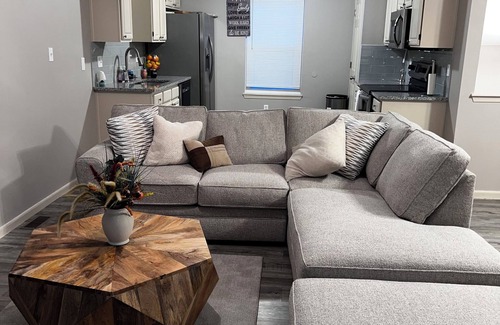 Waldron House | Charming 1-bedroom house with AC, and a shared living and kitchen space.