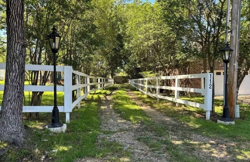 Claiborne Cottage | Charming 1-bedroom cottage with WiFi, AC in fabulous West Monroe
