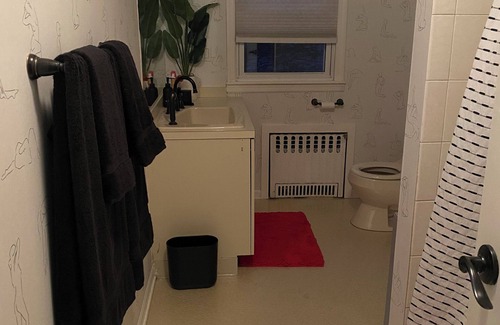 West Orange House | Charming 1-bedroom house in fabulous West Orange