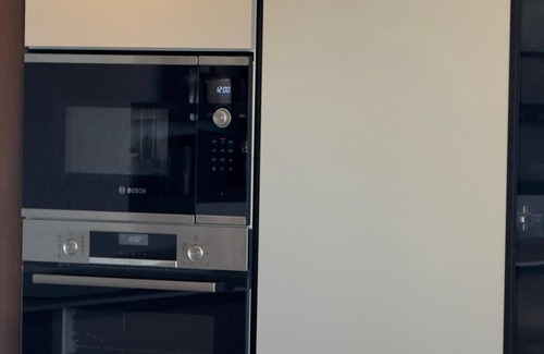 Vitacura Apartment | Charming 1-br apartment with Private Terrace and Pool + AC and WiFi in Vitacura