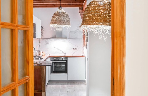 La Merced Apartment | Charming 1-BR Apartment in Heart of Malaga, Close to Calle Larios, A/C, Wi-Fi, Pet-Friendly