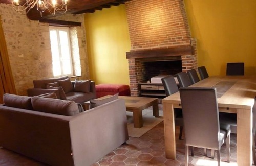 Rouvray-Saint-Florentin Cottage | Charming 12-Person Cottage with Garden, BBQ & Bikes near Chartres