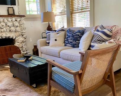 Yankeetown House | Charming 1940s Daybook Cottage on the Florida Hidden Coast