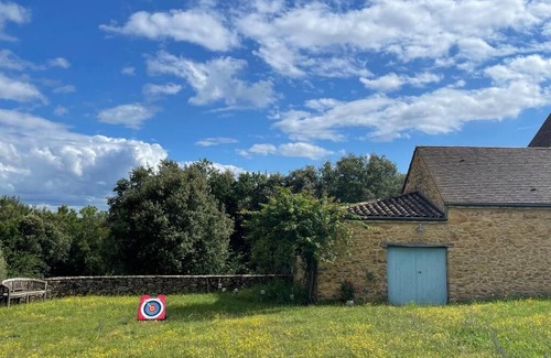 Vitrac House | Charming 19th Century Farmhouse with Pool