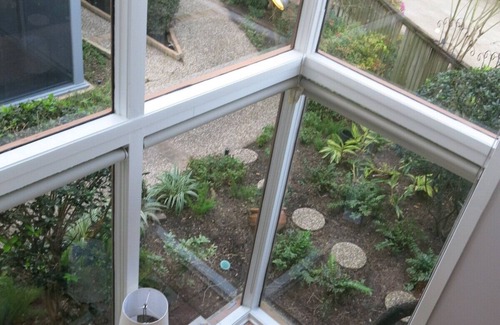 Houston House | Charming 2 bd townhome with private garden.