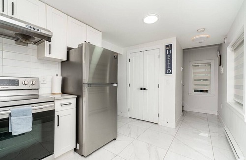 Sunset House | Charming 2 Bed Laneway House