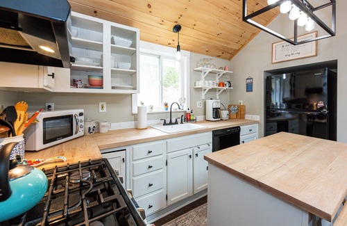Southwest Harbor House | Charming 2-bedroom house with WiFi, AC in Southwest Harbor