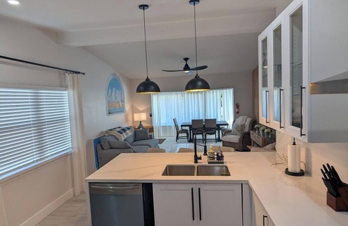 Poinsettia Heights House | Charming 2-bedroom, 2Bath Retreat in Fort Lauderdale, FL
