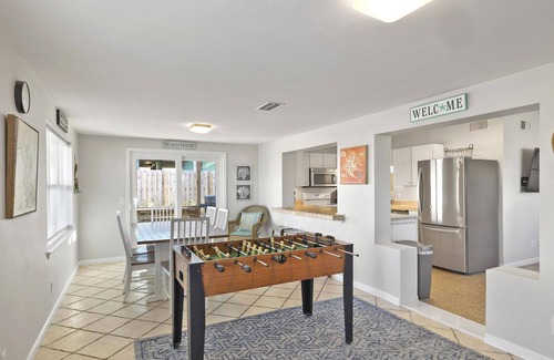 Villa Primera House | Charming 2 Bedroom Beach Cottage w/Amazing Gulf Views!