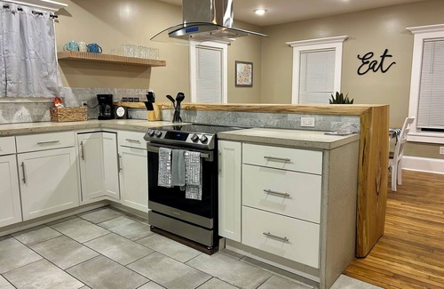 Parish House | Charming 2-bedroom 1.5-bath Near I81. Snowmobile & Angler Dream! PET FRIENDLY!