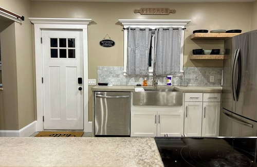 Parish House | Charming 2-bedroom 1.5-bath Near I81. Snowmobile & Angler Dream! PET FRIENDLY!