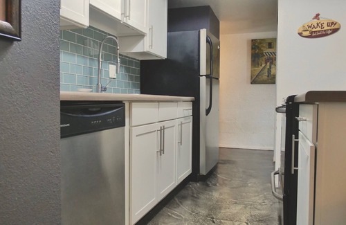 Encanto Condo | Charming 2-bedroom 1Bath Jack and Jill condo with WiFi, AC in wonderful Phoenix