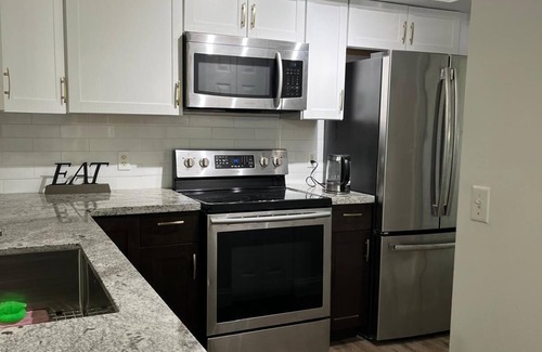 Miramar Condo | Charming 2-bedroom 2 bathroom condo with WiFi, AC in lovely Miramar
