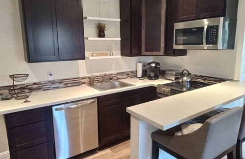 South San Jose Apartment | Charming 2-bedroom apartment in lovely San Jose with AC, WiFi