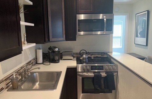 South San Jose Apartment | Charming 2-bedroom apartment in lovely San Jose with AC, WiFi