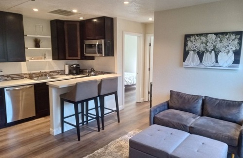 South San Jose Apartment | Charming 2-bedroom apartment in lovely San Jose with AC, WiFi