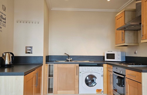 East Acton Apartment | Charming 2-Bedroom Apartment