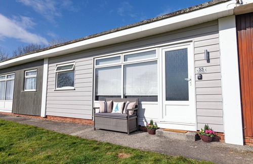 Dartmouth Ski Chalet | Charming 2-bedroom chalet in Dartmouth. Perfect for couples & families. Sleeps 5