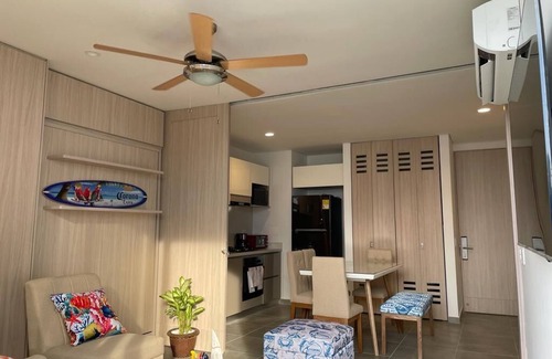 El Rodadero Apartment | Charming 2-bedroom apartment with WiFi, gym, stunning ocean views in Santa Marta