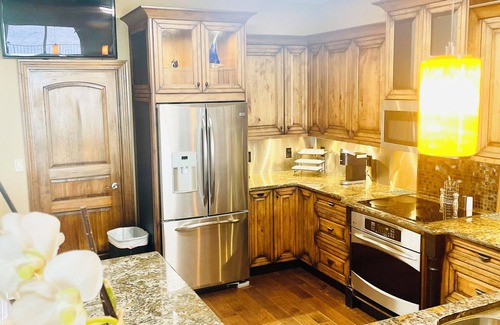 Ono Island Condo | Charming 2-bedroom condo with a Waterfront View