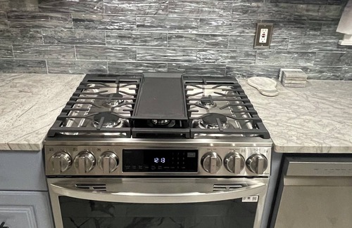 Vauxhall Condo | Charming 2-bedroom condo, 10 minutes from Newark airport, with private parking.