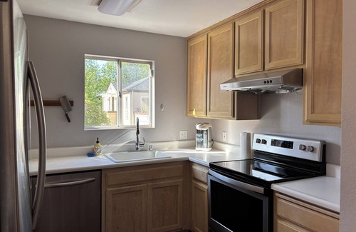 San Jose Condo | Charming 2-bedroom condo in wonderful San Jose with WiFi