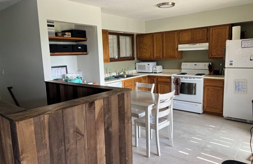 Warren Condo | Charming 2-bedroom condo at Sugarbush, close to the mountain and all amenities.