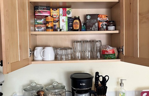 Veazie Cottage | Charming 2-bedroom cottage in tranquil Veazie