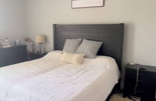 Auburn Other | Charming 2-bedroom farmhouse in delightful Auburn with AC, WiFi